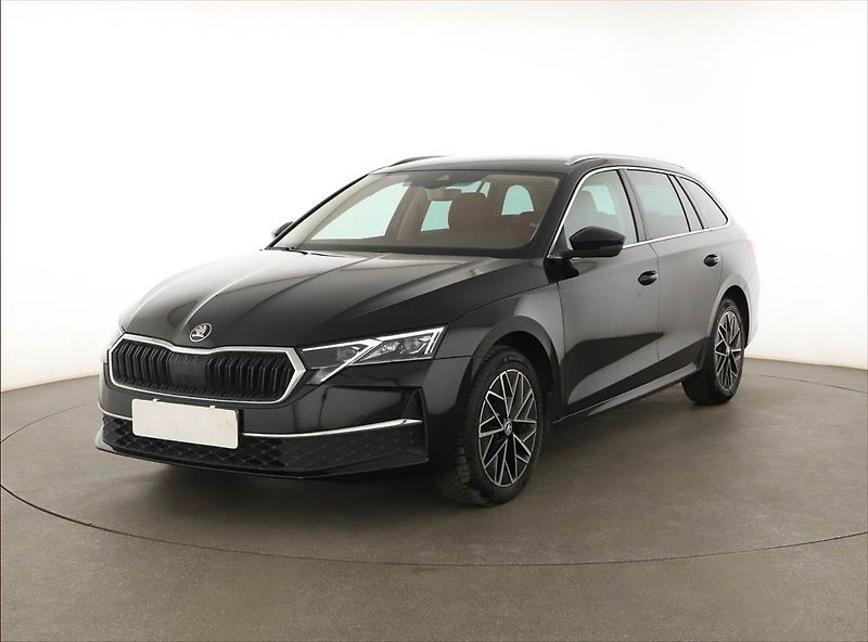 Škoda Octavia (2024) Top Selection 2.0 TDI - fotka 2 z 17