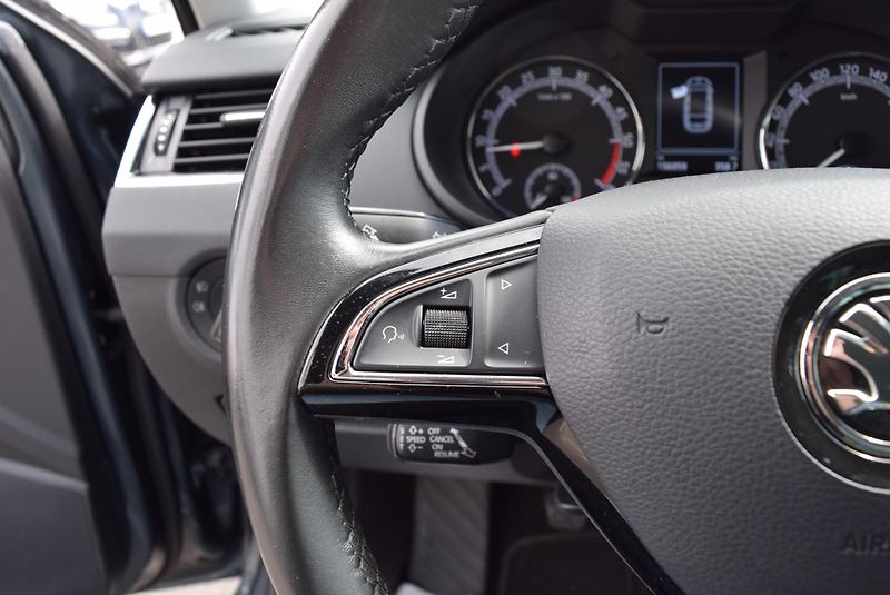 Škoda Octavia (2020) 2.0TDI 110kw AMBITION NAVI APP - fotka 33 z 50