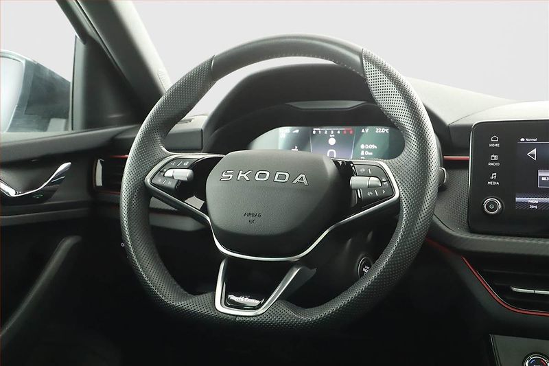 Škoda Scala (2025) 1.0 TSI, Monte Carlo - fotka 15 z 17