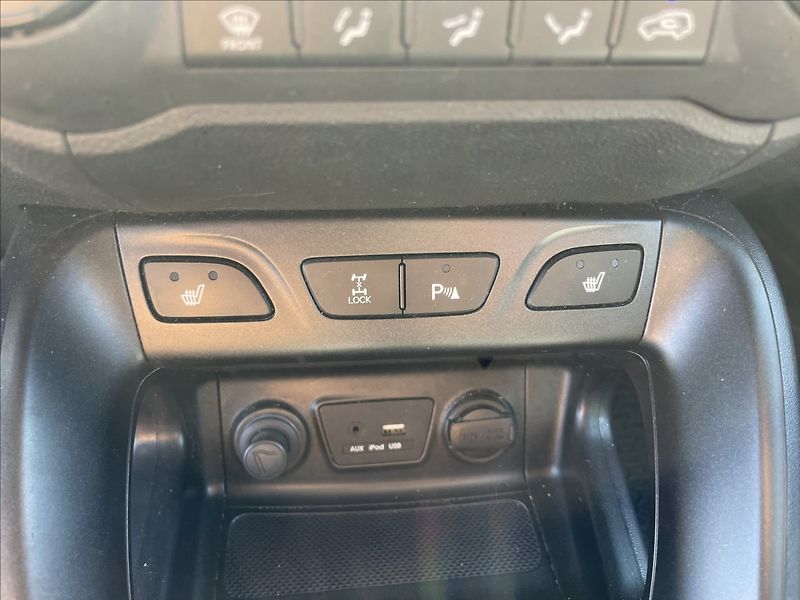 Hyundai ix35 2,0 CRDi 100kw 4x4 Tažné Kůže - fotka 16 z 41