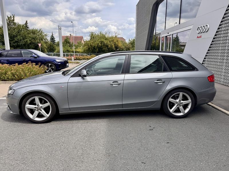 Audi A4 (2010) 2.0 TDI 3xS line Sportpaket!!! - fotka 5 z 14