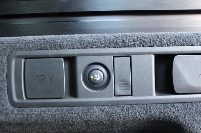 BMW X5 M50d - fotka 25 z 27