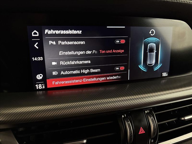 Alfa Romeo Stelvio VELOCE 206kW Q4 H&K PANO LED - fotka 23 z 42