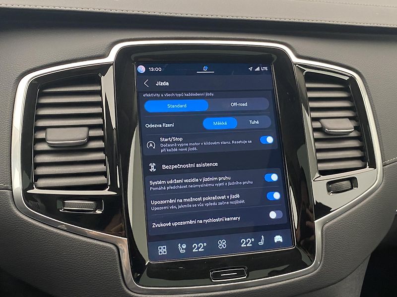 Volvo XC90 B5 AWD BRIGHT ULTIMATE AUT 7m - fotka 49 z 56