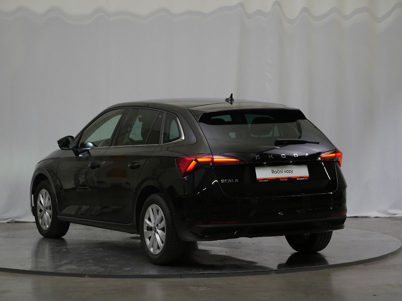 Škoda Scala - fotka 7 z 23