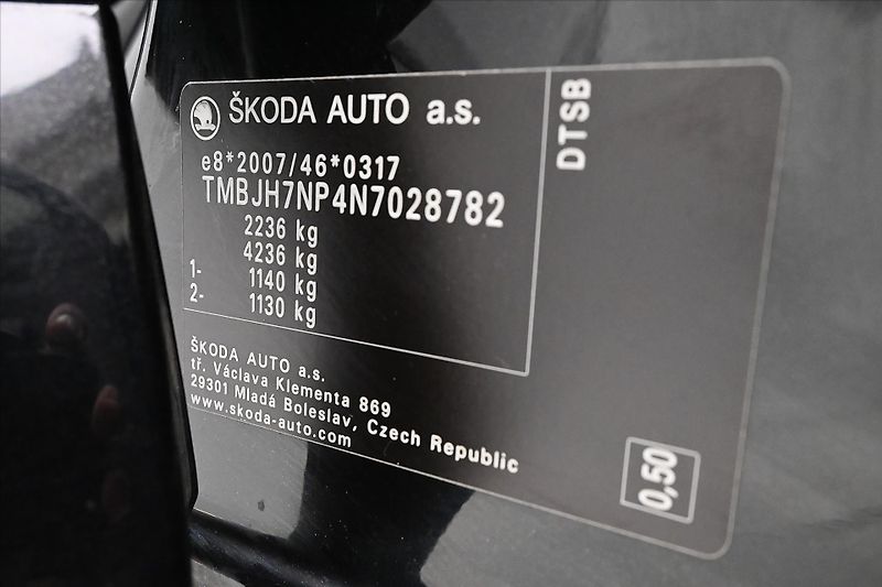 Škoda Superb 2,0 TDI 110kW Style DSG Záruka - fotka 12 z 31