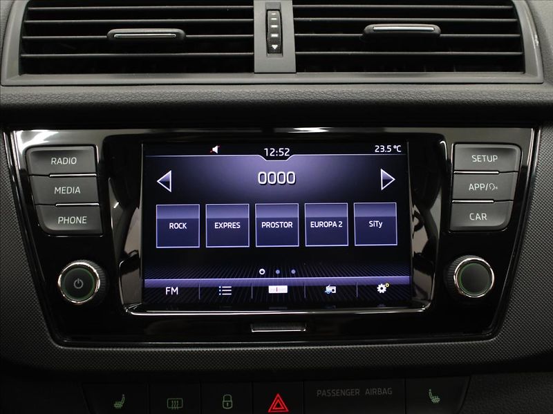 Škoda Fabia 1,0 TSi 70kW Ambition 20tkm.ČR - fotka 20 z 24