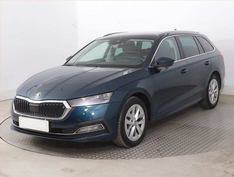 Škoda Octavia (2023) Style 2.0 TDI, Automat - fotka 2 z 17