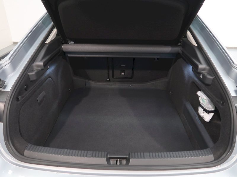 Škoda Superb (2024) SELECTION 2.0TDI 110KW DSG MAT - fotka 40 z 42