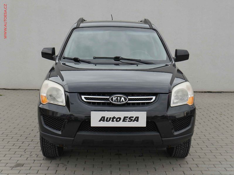 Kia Sportage (2009) 2.0i, ČR, AC, zmk.řazení - fotka 2 z 16