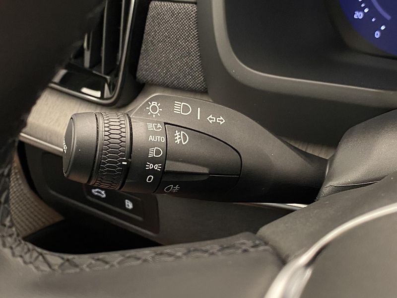 Volvo XC90 T8 AWD PLUG-IN ULTIMATE BRIGHT - fotka 22 z 74