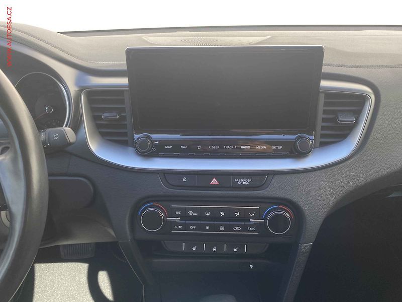 Kia Ceed (2024) 1.5 T-GDi SW, 1.maj,ČR, TOP - fotka 12 z 18