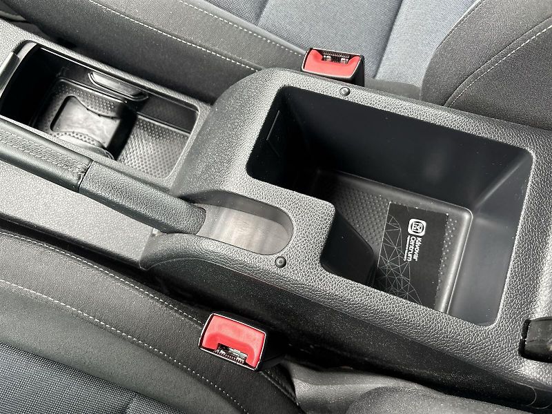 Volkswagen Golf (2012) 1.6 TDI Trend - fotka 23 z 30