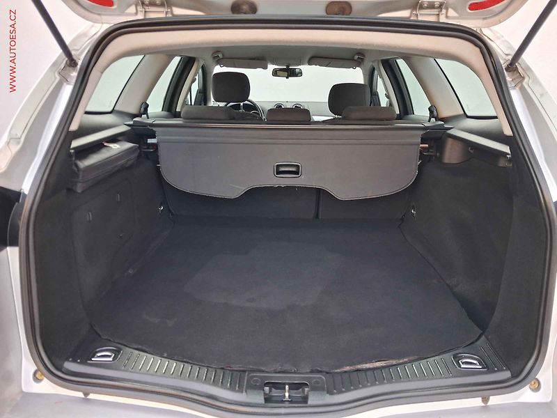 Ford Mondeo (2007) 2.0 TDCi, Aut.klima - fotka 7 z 16