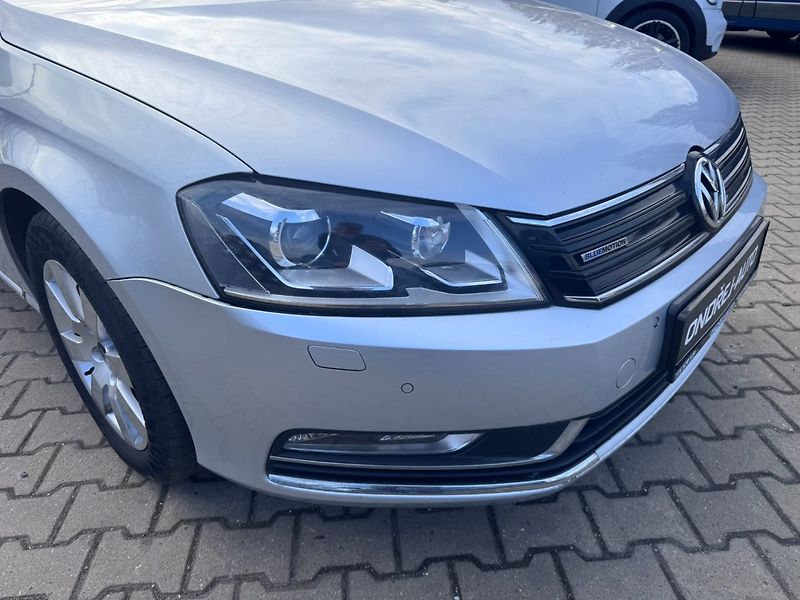 Volkswagen Passat (2012) 1,6 TDI 77 KW KOLA STK - fotka 11 z 46