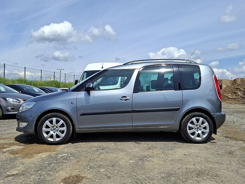 Škoda Roomster 1,2 TSI 63kW M5 2.MAJ - fotka 4 z 23