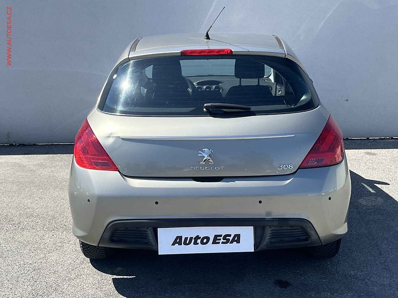 Peugeot 308 (2011) 1.4 i, ČR, Klima - fotka 5 z 13