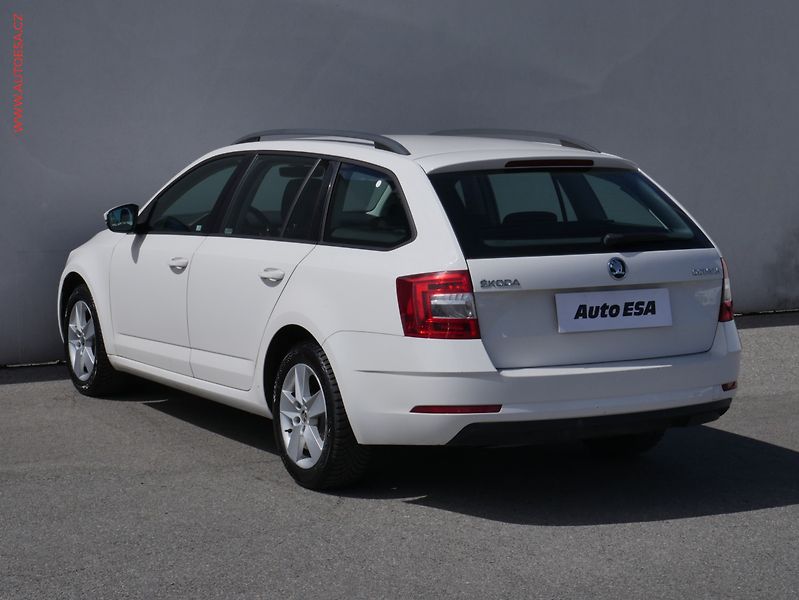 Škoda Octavia (2018) 1.6 TDi, ČR, Ambition Fresh - fotka 6 z 20