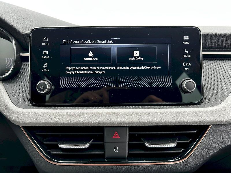 Škoda Kamiq (2024) 1.0 TSI 85kW MP6 Top Selection - fotka 13 z 35
