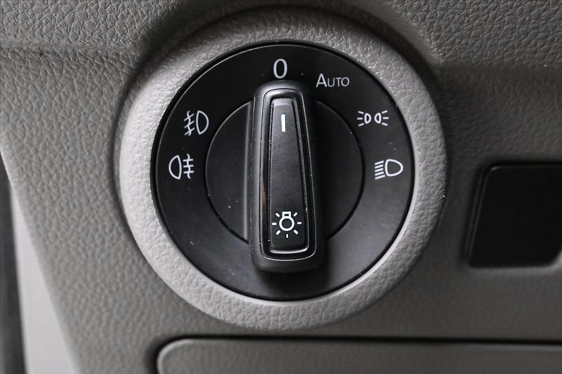 Volkswagen Transporter 2,0 TDI 110 kW DSG Long Záruka - fotka 26 z 29