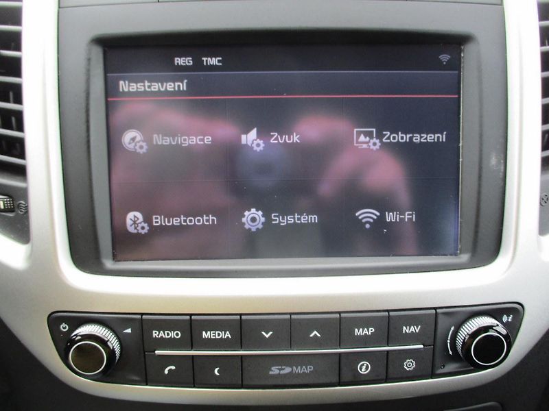 Kia Venga 1.6i 91kW AUTOMAT*NAVI*VÝHŘEV - fotka 22 z 50
