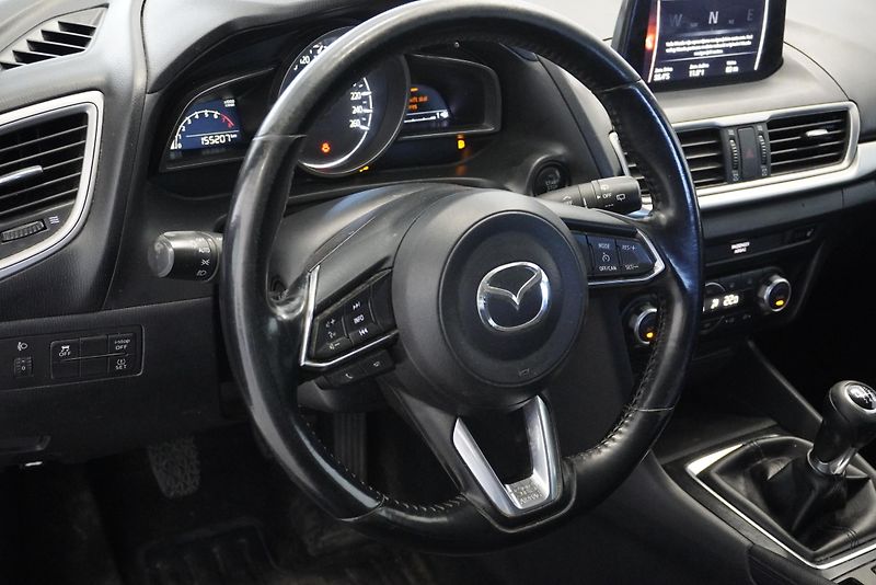 Mazda 3 2,0I SKYACTIV-G - fotka 13 z 25