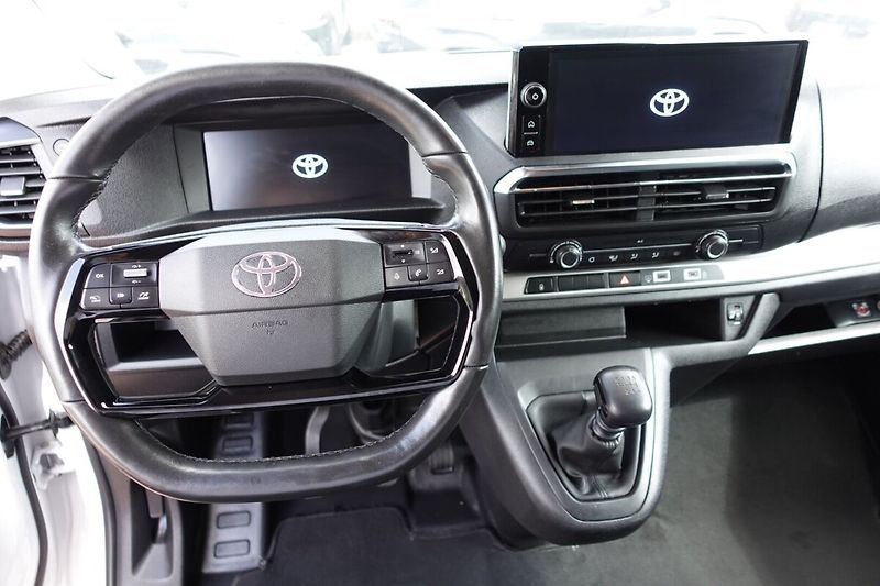 Toyota ProAce 2.0 D-4D 140k L1 Business - fotka 15 z 28