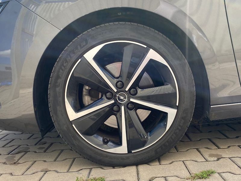 Opel Astra (2024) GS 1,5 CDTI (96kW/130k) AT8 - fotka 13 z 34