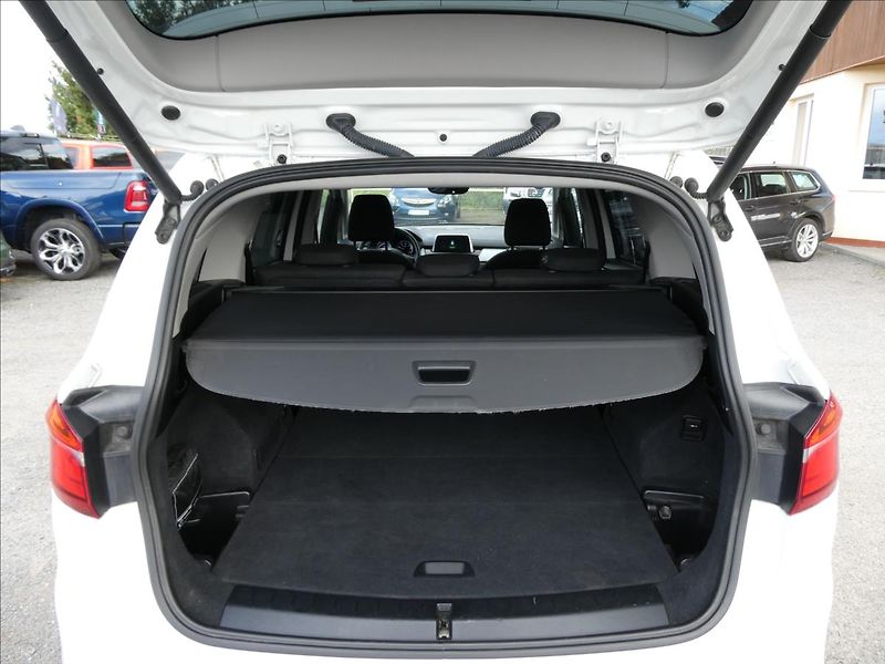 BMW Řada 2 218D 110kW GRAN TOURER - fotka 19 z 47
