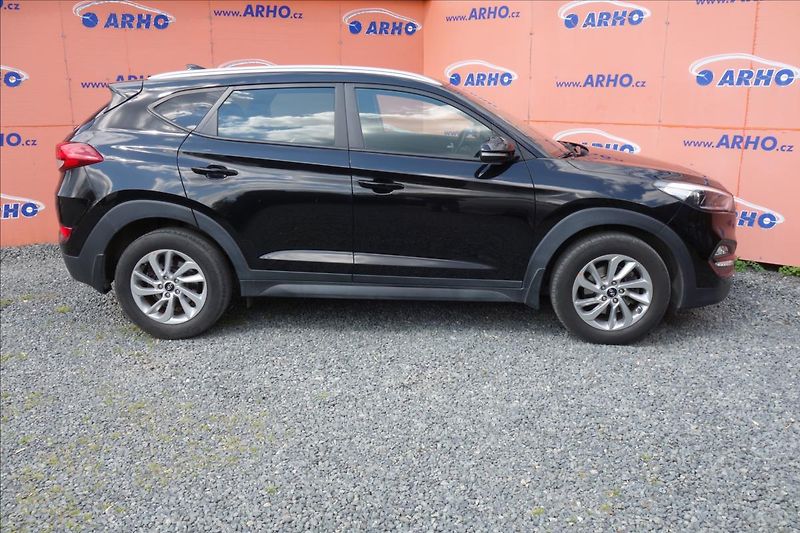 Hyundai Tucson 1,7 CRDi 85KW, ČR, NAVIGACE. - fotka 8 z 38