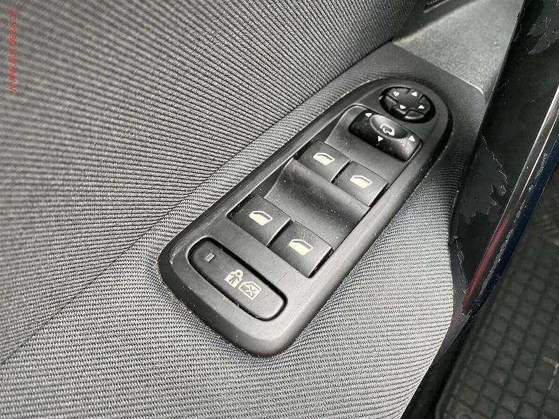 Peugeot 508 (2011) 2.0 HDI, 2.maj,ČR, Active - fotka 11 z 20
