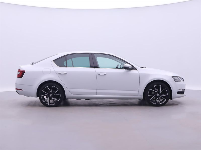 Škoda Octavia 2,0 TDI 110kW DSG Style-Sport - fotka 8 z 34