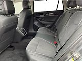 Volkswagen Passat 2.0TSI 150kW ELEGANCE - náhled 12