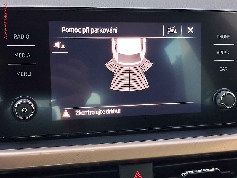 Škoda Scala (2022) 1.5 TSi, 2.maj,ČR, Style, LED - fotka 16 z 17