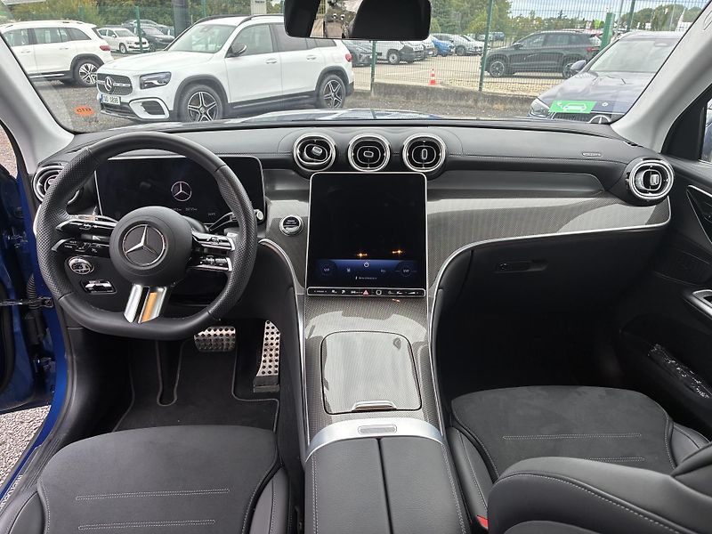 Mercedes-Benz GLC (2025) 300de 4MATIC - fotka 11 z 13