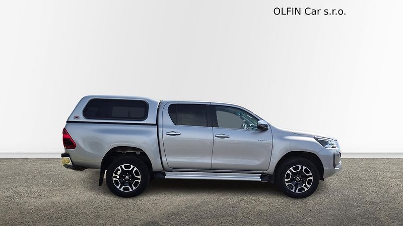 Toyota Hilux Executive 2,8D 150Kw - fotka 7 z 25