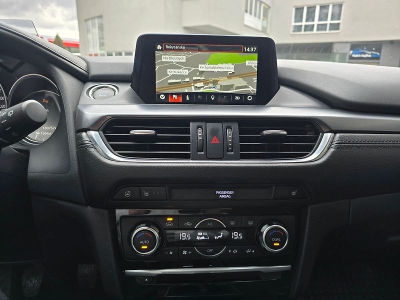 Mazda 6 2.0i Attraction, DPH, serv.kn. - fotka 18 z 28