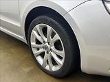 Škoda Superb 2,0 TDi DSG ALU COLUMBUS TAŽNÉ - náhled 29