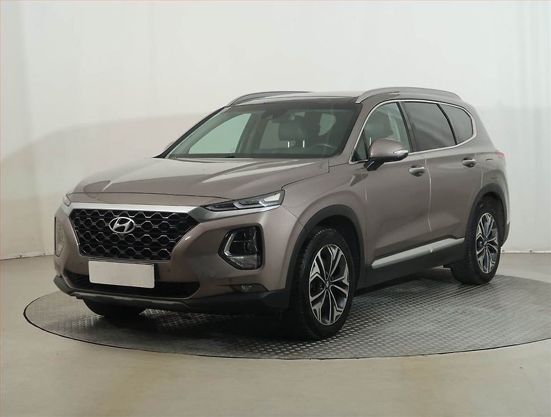 Hyundai Santa Fe (2020) 2.2 CRDi - fotka 2 z 15
