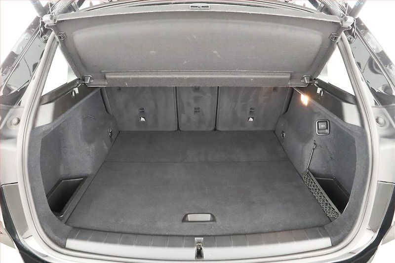 BMW X1 (2016) xDrive20i - fotka 19 z 20