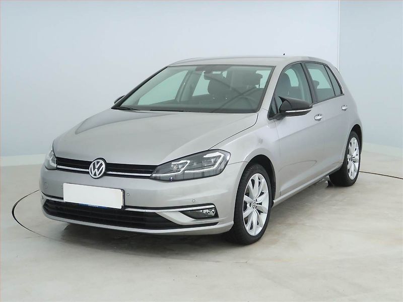 Volkswagen Golf (2019) Highline 1.0 TSI, Tempomat - fotka 2 z 18