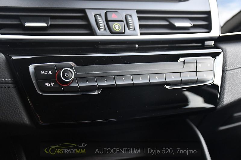 BMW Řada 2 216d GRAND TOURER TAŽNÉ 7MÍST - fotka 33 z 54