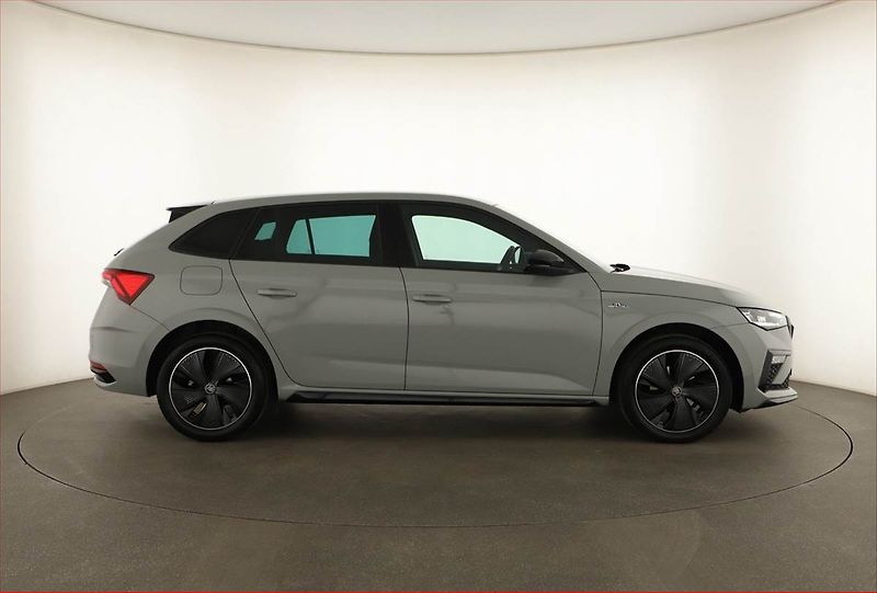Škoda Scala (2025) 1.0 TSI, MONTE CARLO, KAMERA - fotka 6 z 14
