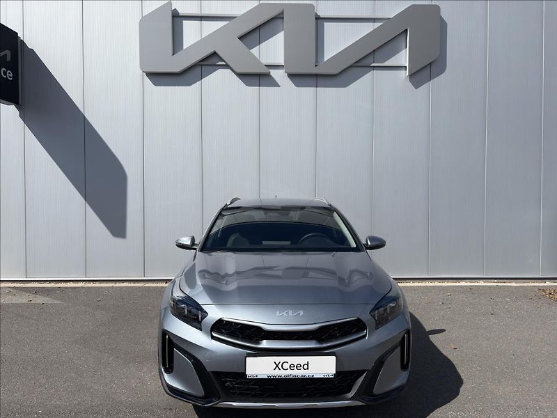 Kia XCeed (2025) 1,6   T-GDI 7DCT EXCLUSIVE - fotka 2 z 23