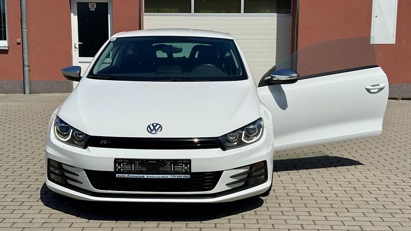 Volkswagen Scirocco 2.0TDi*110kW*DSG*R-LINE*LED* - fotka 18 z 23