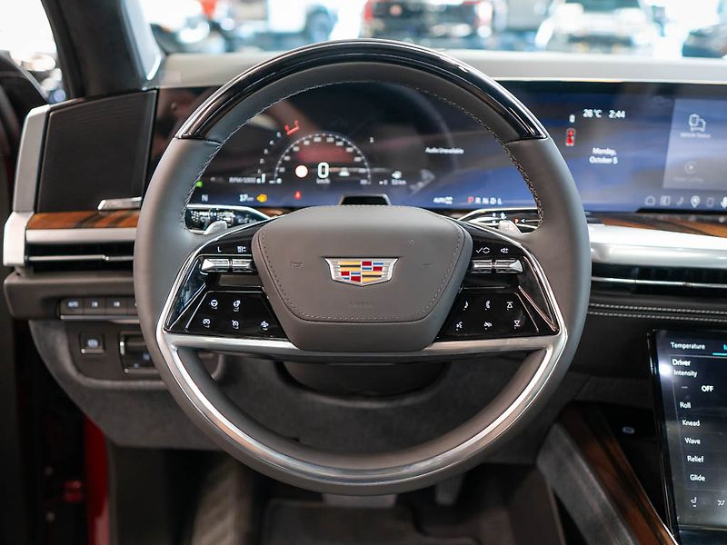 Cadillac Escalade (2026) 6.2 ESV Sport Platinum 2026 - fotka 21 z 50