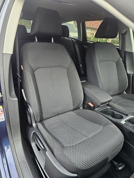 Volkswagen Passat 1.4 TSI 90kW,NAVI,VÝHŘEVY - fotka 32 z 50