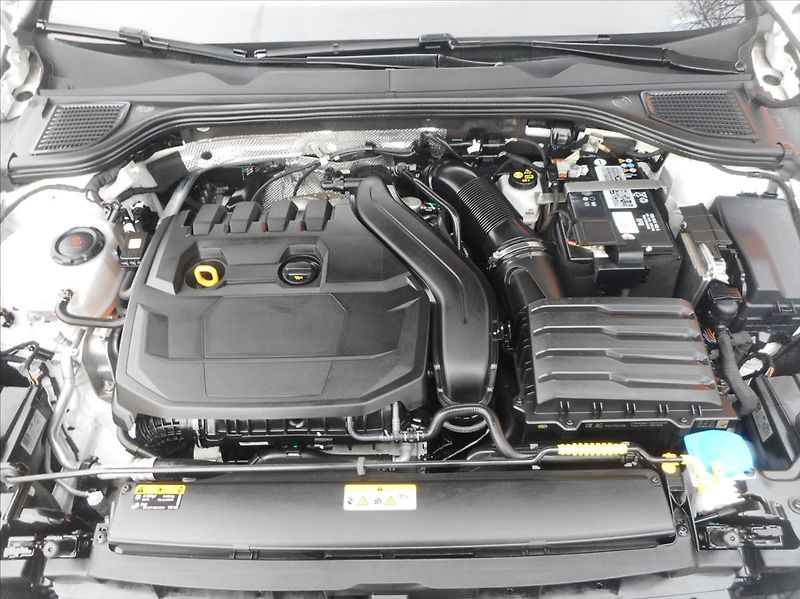 Volkswagen Golf 1,5 TSi 1.Majitel ČR - fotka 21 z 23