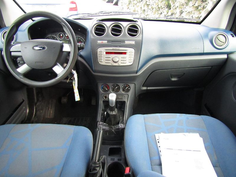 Ford Tourneo Connect (2010) 1.8 TDCi 81kW BEZ DPF - fotka 15 z 34