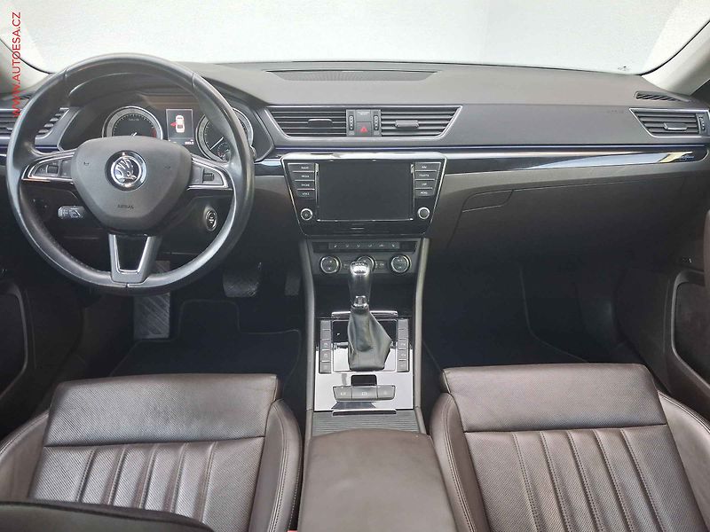 Škoda Superb (2016) 2.0TSI 4x4, ČR, DSG, navi - fotka 8 z 21